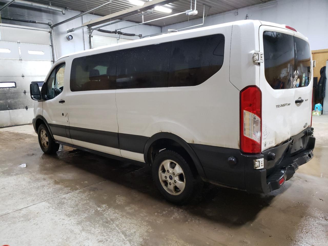 1FBZX2YM6HKA87851 2017 Ford Transit T-350