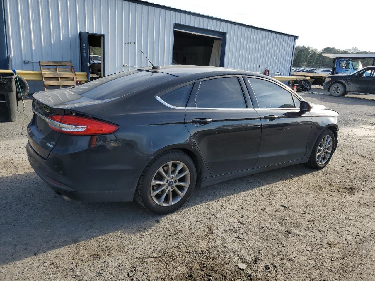 3FA6P0HD3HR240304 2017 Ford Fusion Se