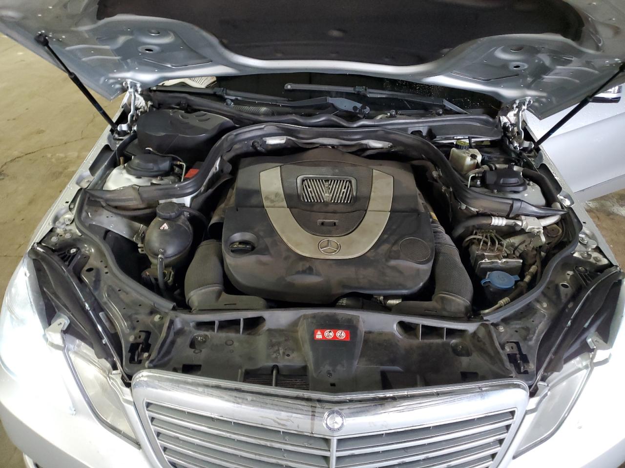 WDDHF9AB3BA412356 2011 Mercedes-Benz E 550 4Matic