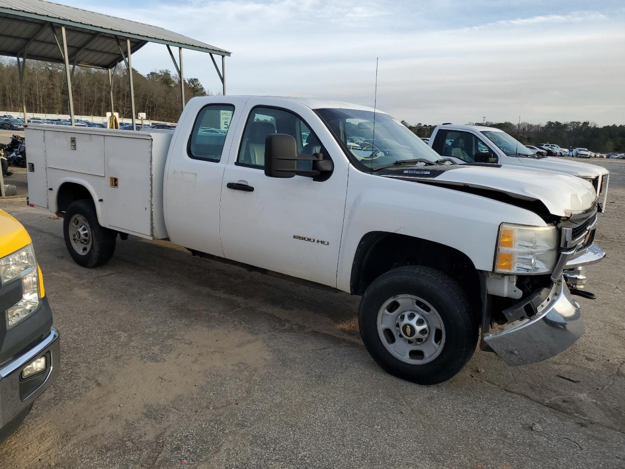 1GB2CVCGXBZ338708 2011 Chevrolet Silverado C2500 Heavy Duty