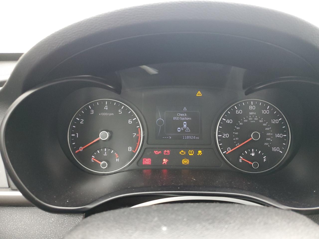 5XXGT4L30JG218670 2018 Kia Optima Lx