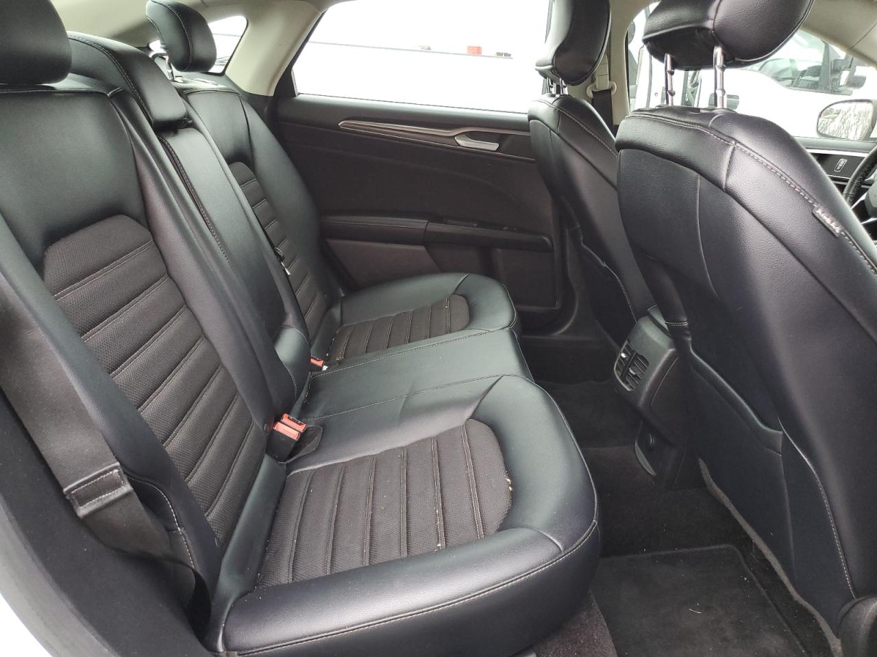 3FA6P0HD8HR189365 FORD FUSION 2017