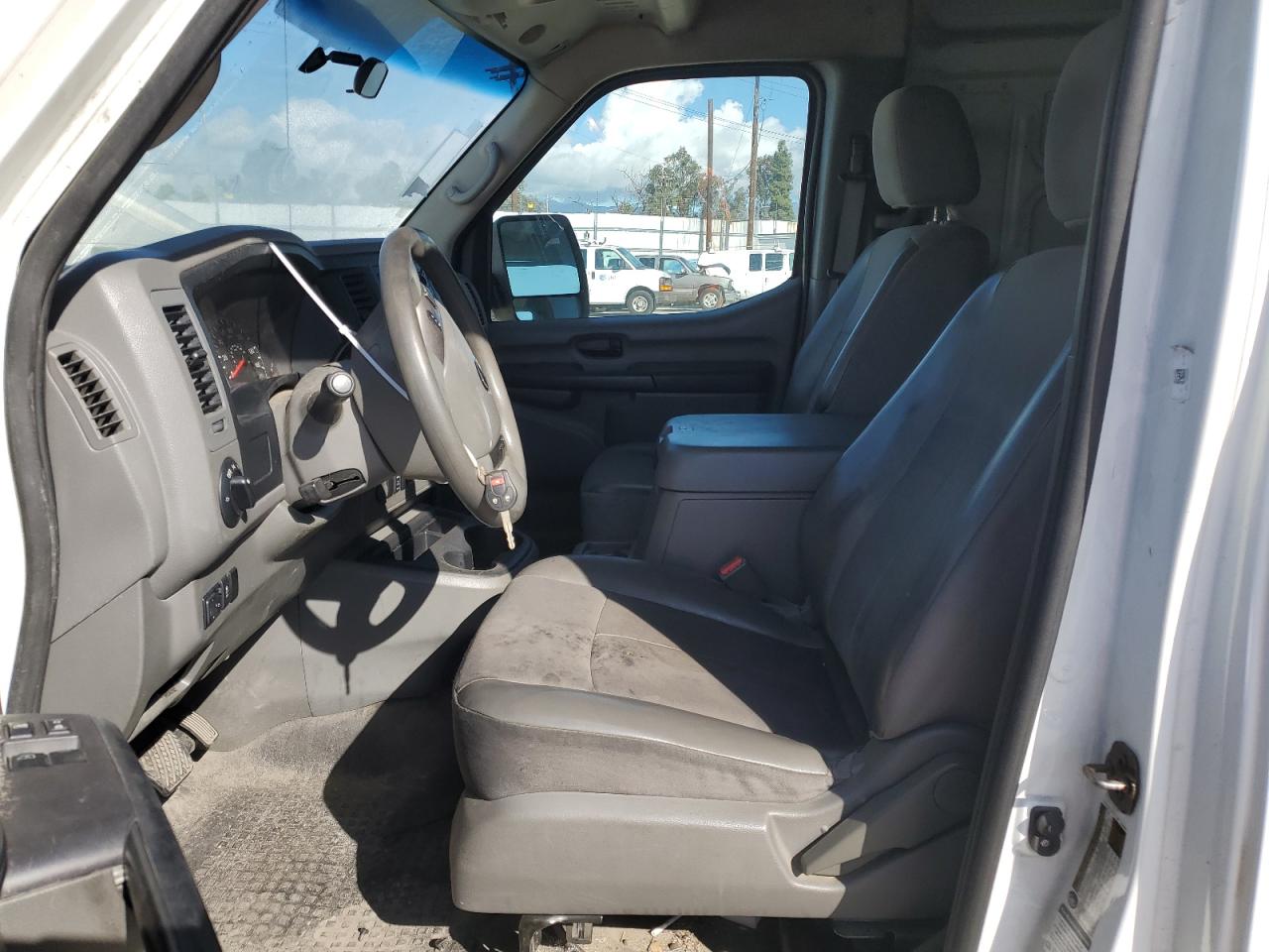 1N6BF0LY5GN807374 NISSAN NV 2016