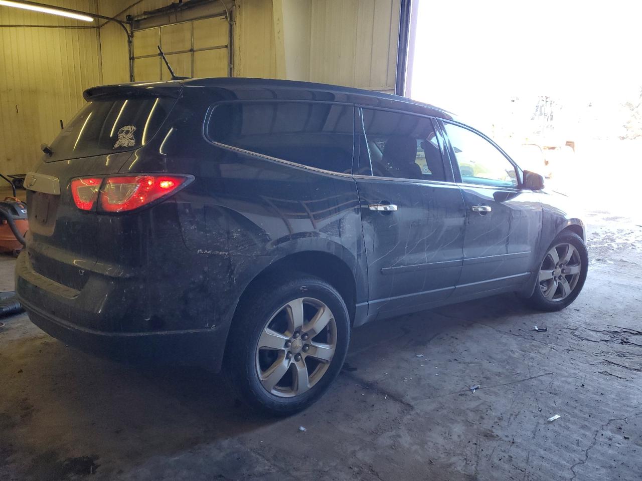 1GNKRGKD0HJ195974 CHEVROLET TRAVERSE 2017