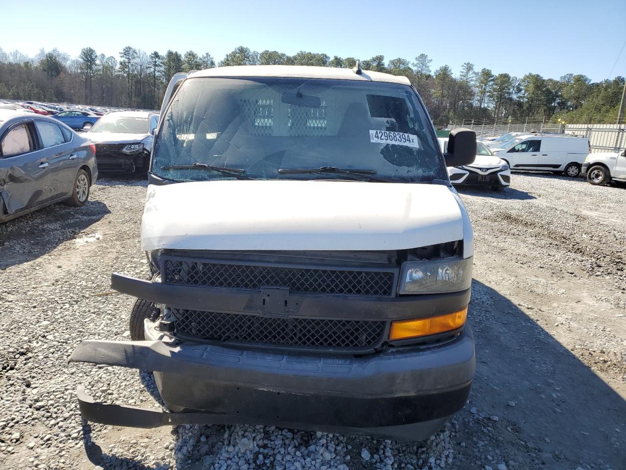 1GCWGAFG8J1336037 2018 Chevrolet Express G2500