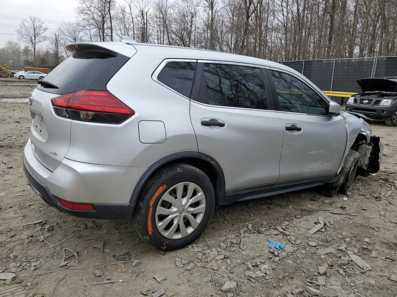 KNMAT2MV9HP521153 NISSAN ROGUE 2017