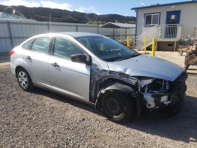 Vin: 1fadp3e26jl290680, lot: 82389213, ford focus s 20184