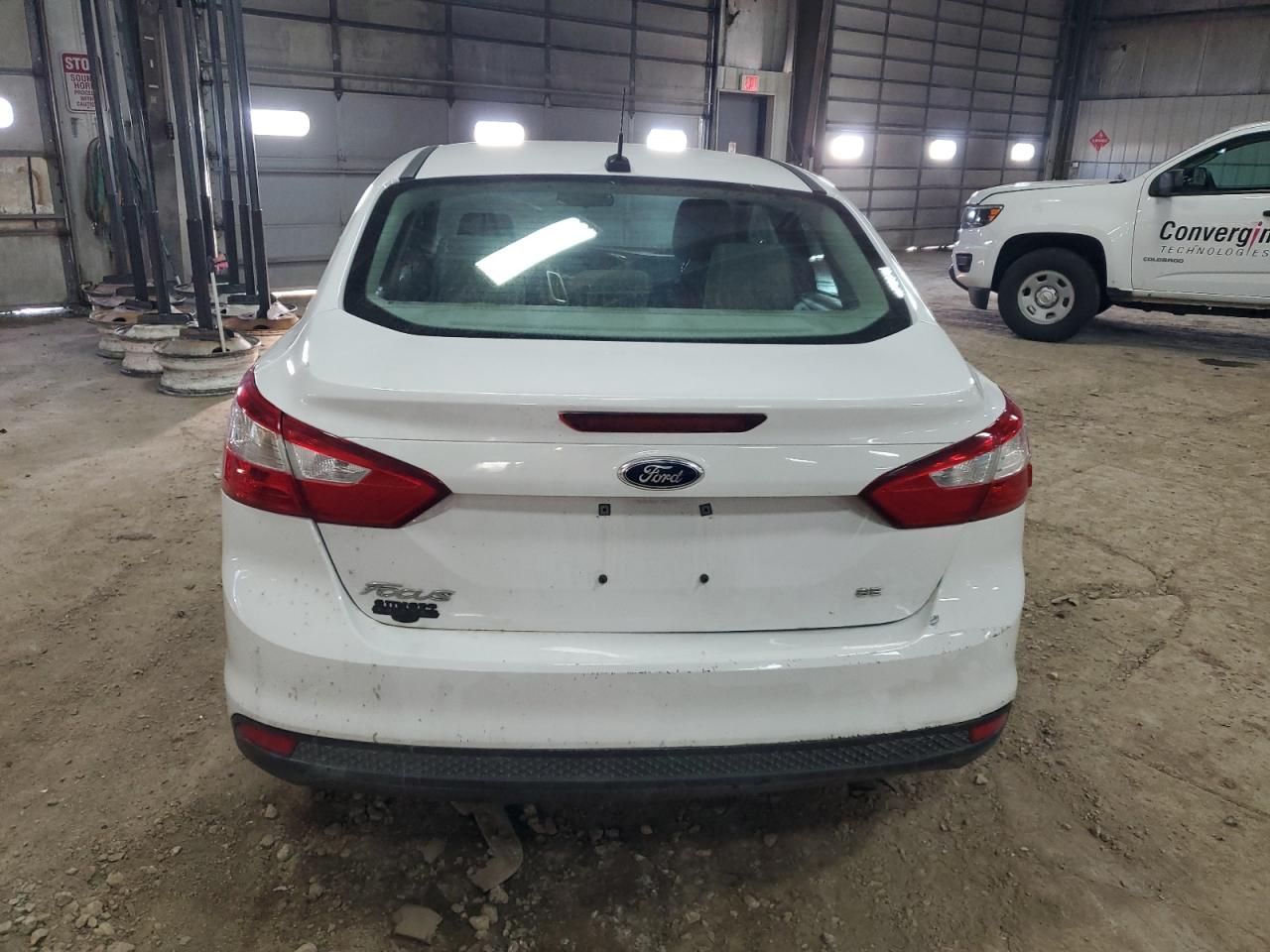 1FAHP3F2XCL333470 2012 Ford Focus Se