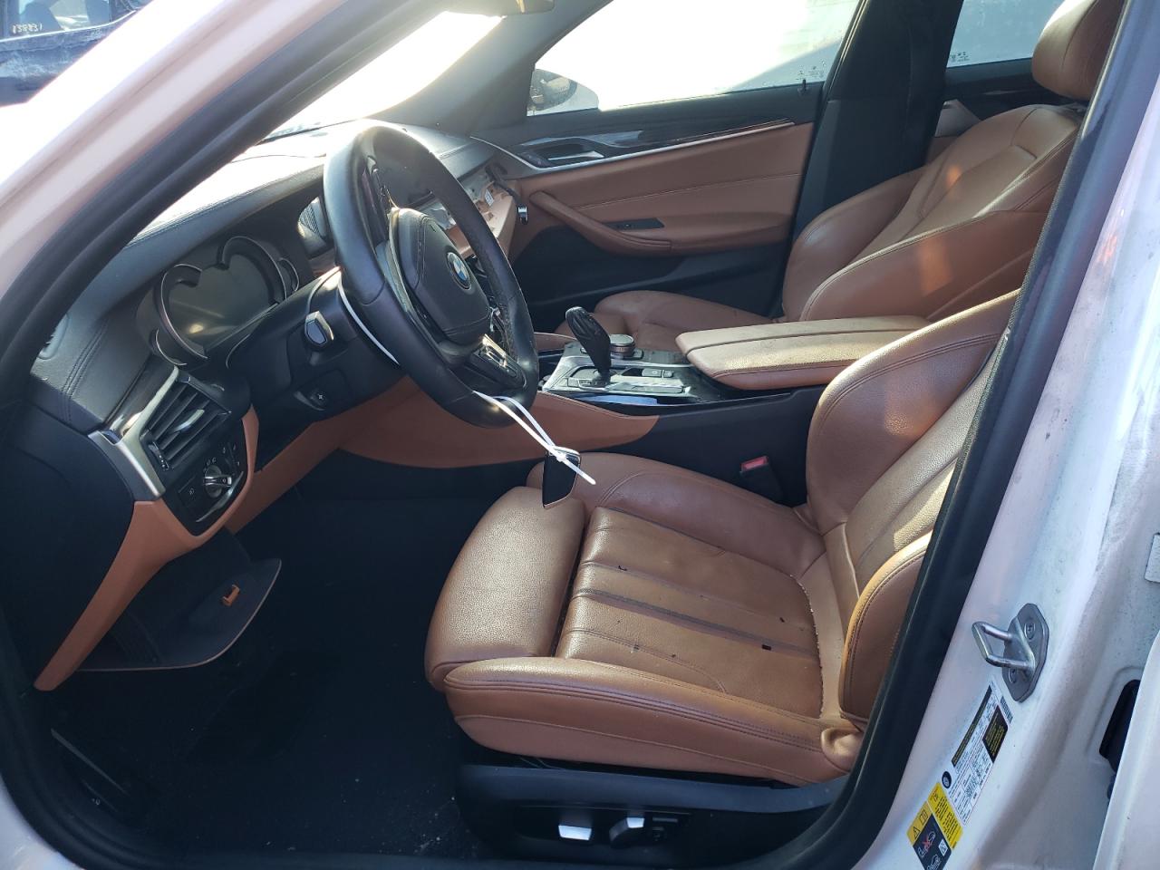 WBAJB1C54JB083897 2018 BMW 530Xe