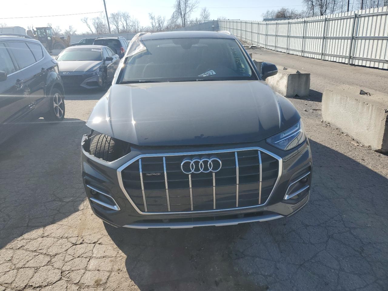 2024 Audi Q5 Premium 40 vin: WA1ABAFY9R2015657