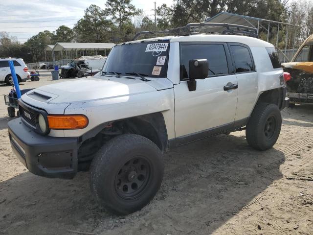 Lot #2358638825 2008 TOYOTA FJ CRUISER salvage car