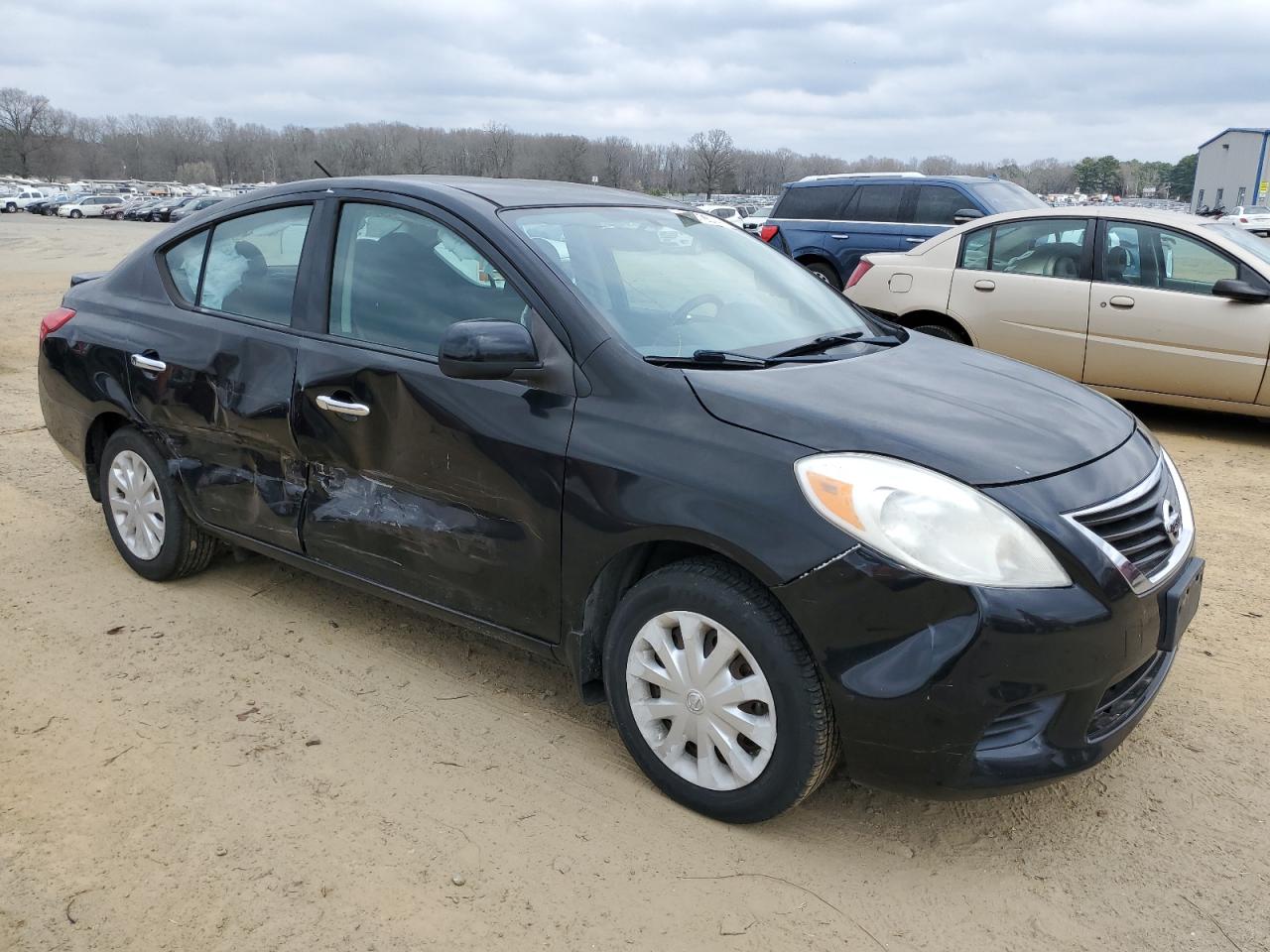 3N1CN7AP5EL829288 2014 Nissan Versa S