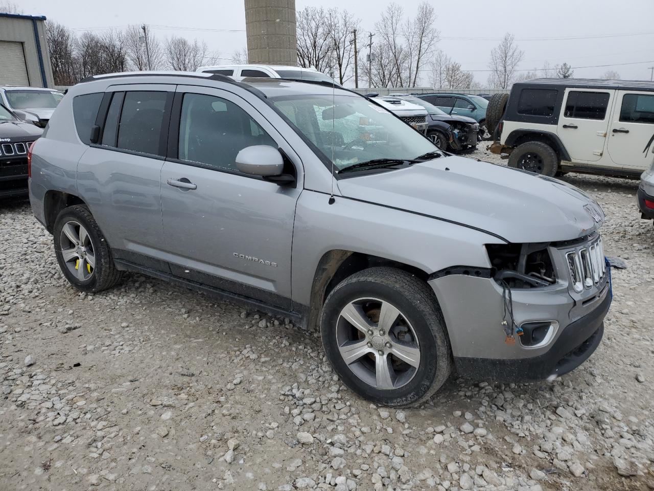 1C4NJDEB5HD112401 2017 Jeep Compass Latitude