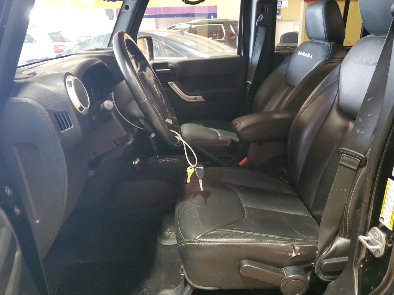 1C4BJWEG1FL510878 2015 Jeep Wrangler Unlimited Sahara