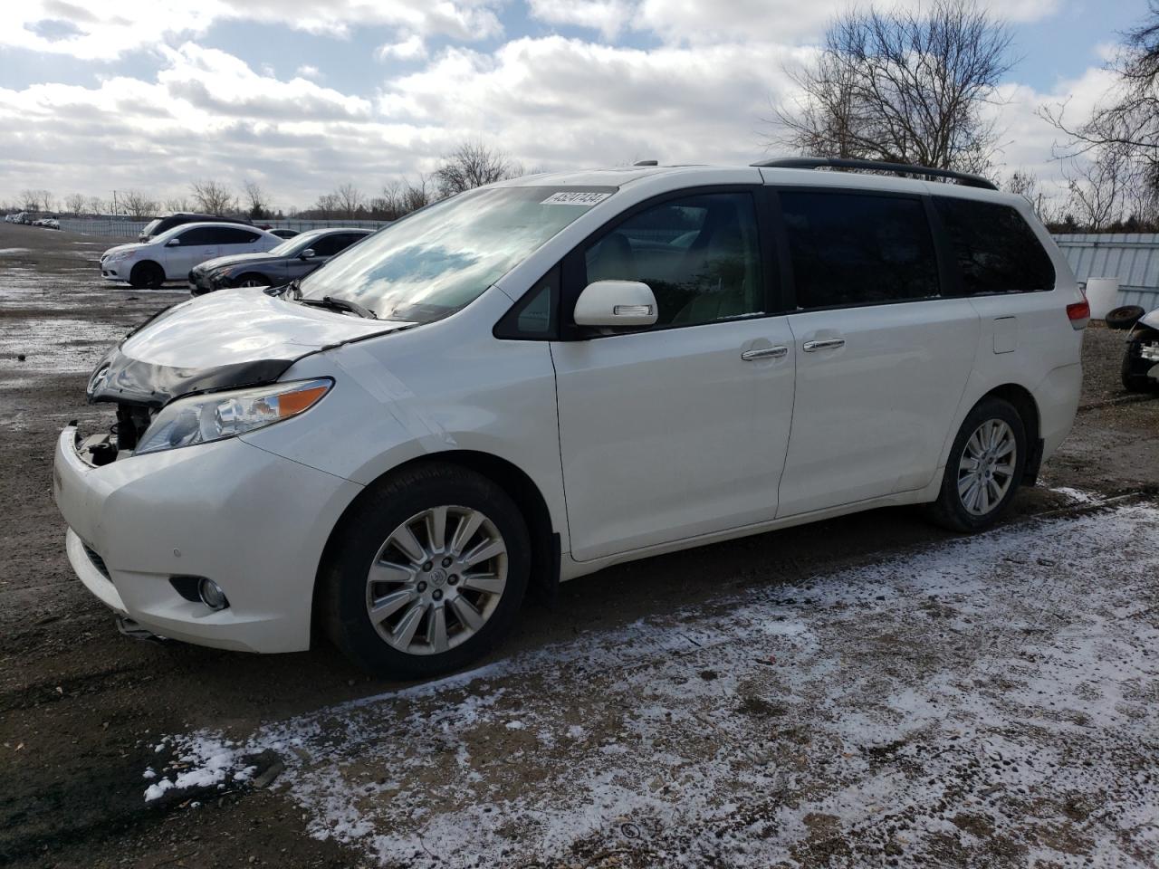 5TDDK3DC3ES082392 2014 Toyota Sienna Xle