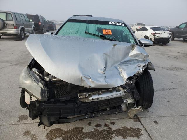 2015 Toyota Camry Le VIN: 4T1BF1FK8FU495258 Lot: 43729404