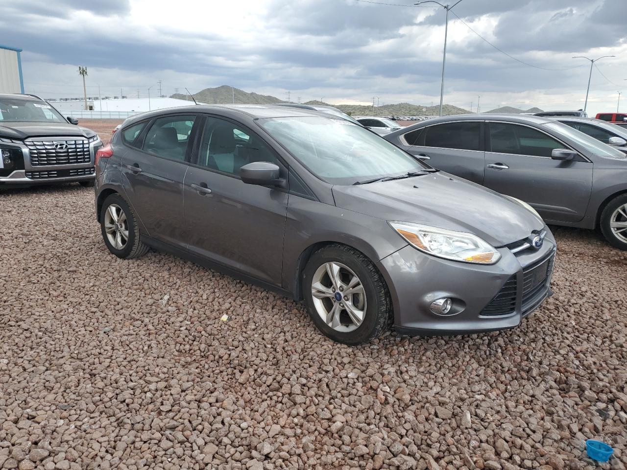 1FAHP3K2XCL400445 2012 Ford Focus Se