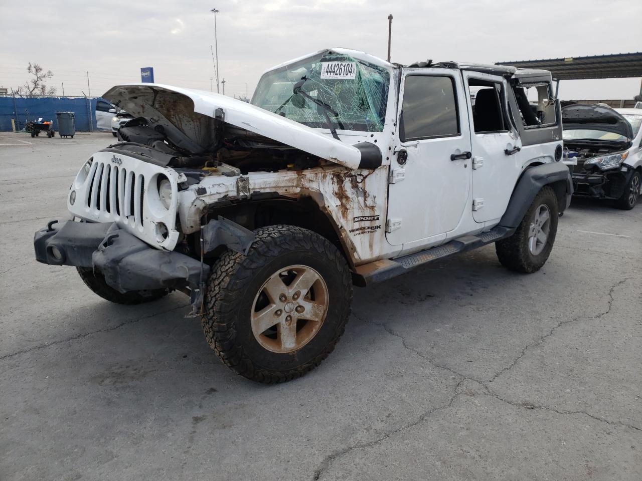 1C4HJWDG2JL920156 2018 Jeep Wrangler Unlimited Sport