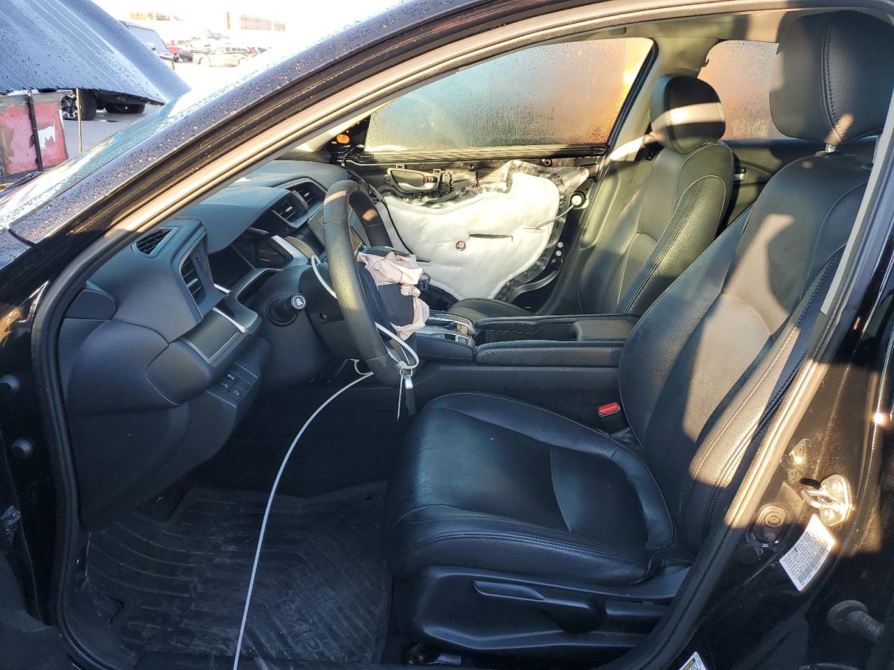 19XFC2F86JE015878 HONDA CIVIC 2018