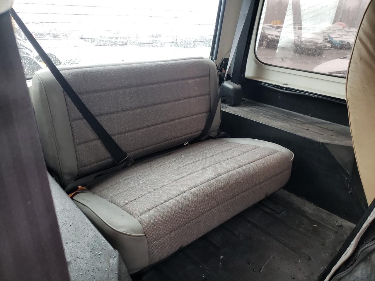 2J4FY19P8NJ520252 1992 Jeep Wrangler / Yj S