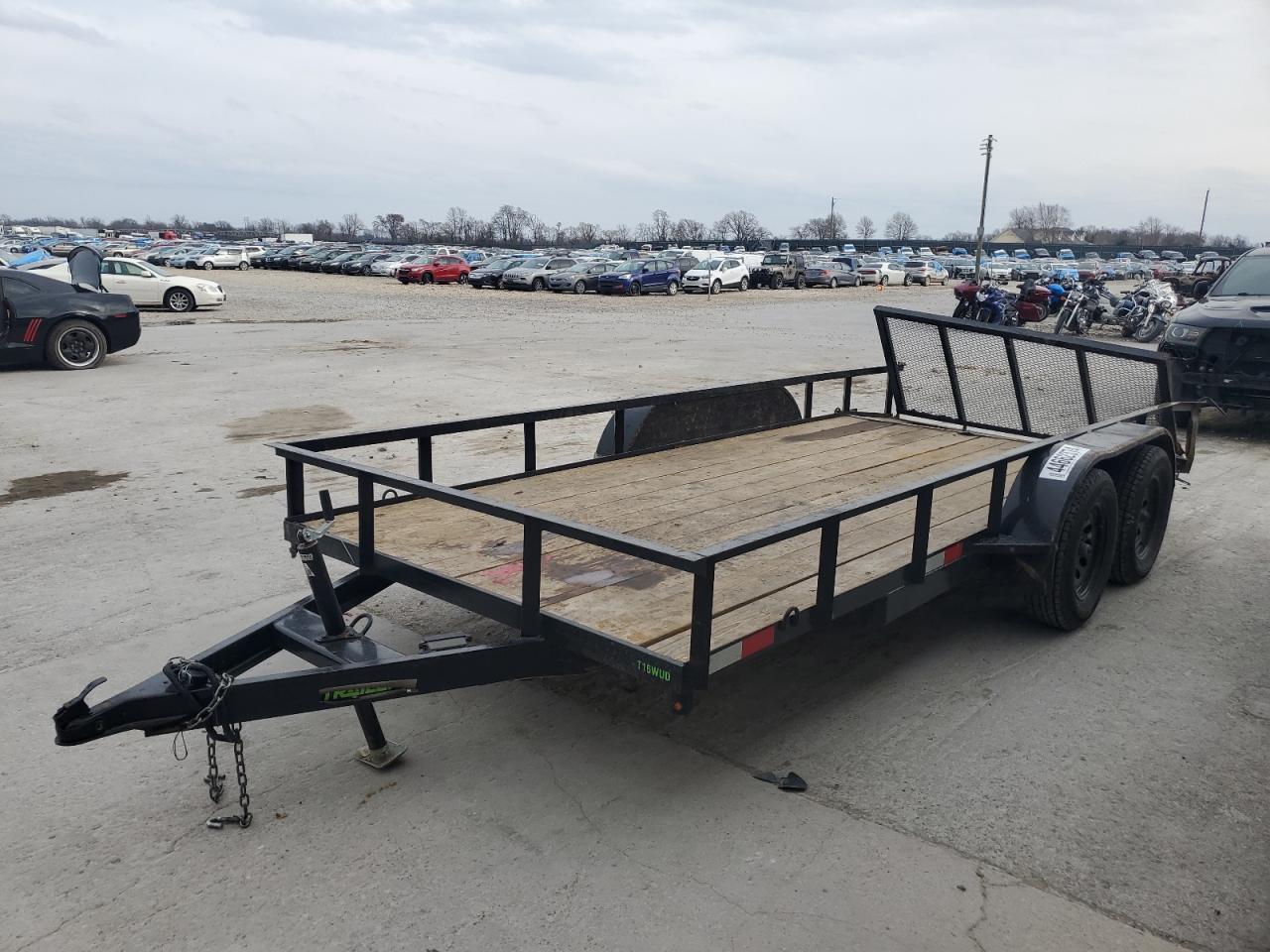 7NRBU1627PF011884 UTILITY FLATBED TR 2023
