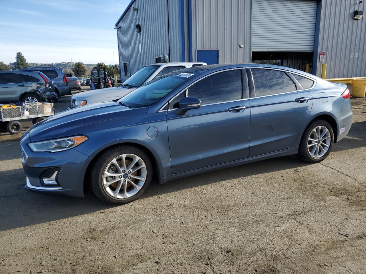 3FA6P0SU3KR104562 FORD FUSION 2019