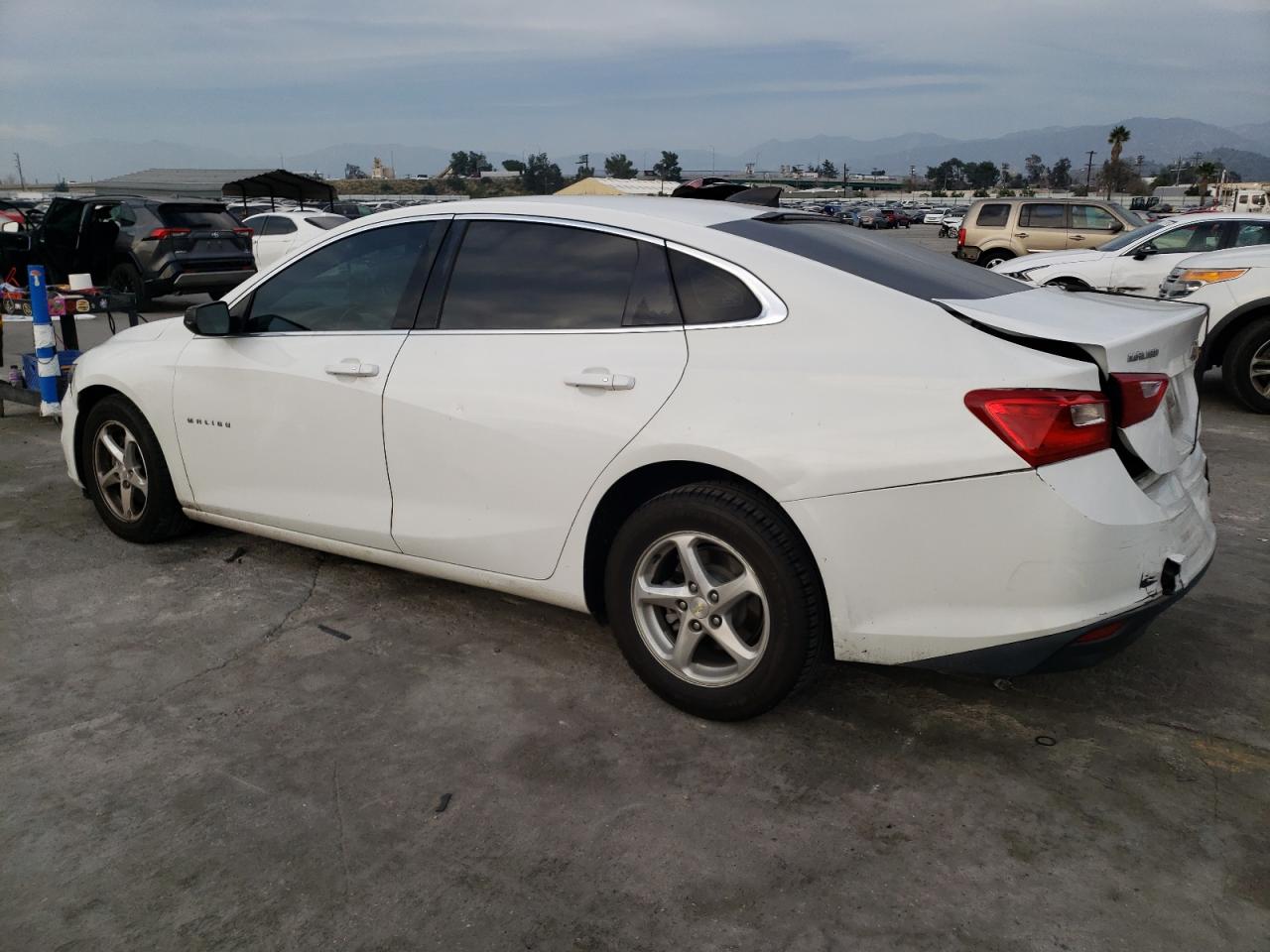 2018 Chevrolet Malibu Ls vin: 1G1ZB5ST9JF283365