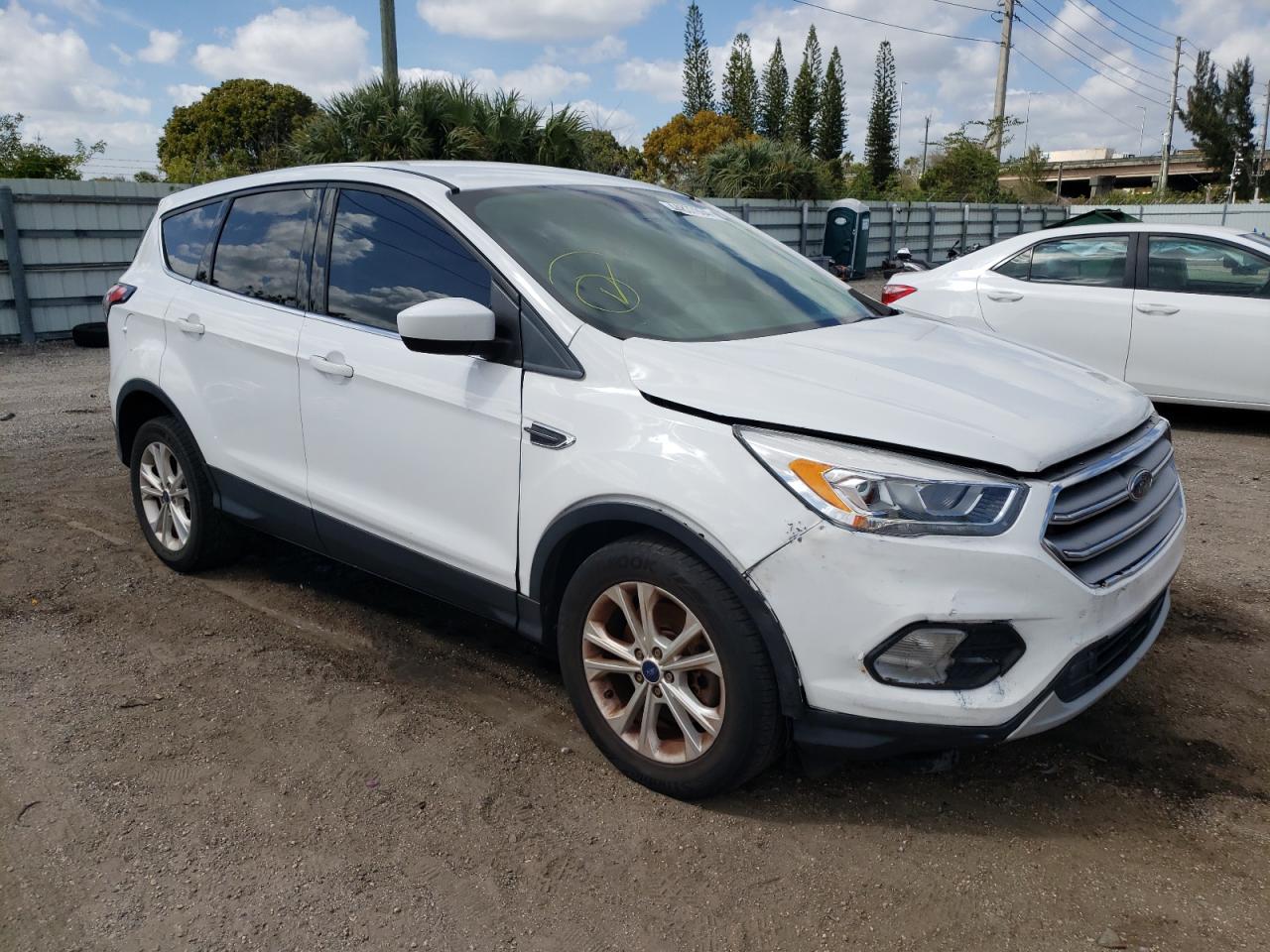 1FMCU9G99HUC81192 FORD ESCAPE 2017