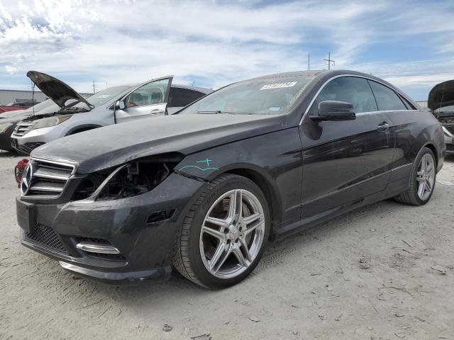 VIN WDDKJ7DB3DF215942 2013 Mercedes-Benz E-Class, 550 no.1