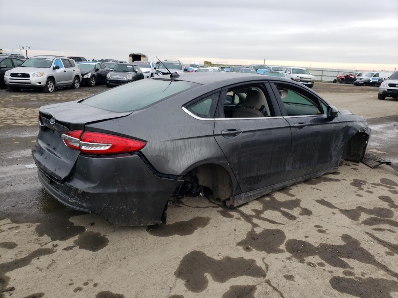 2019 Ford Fusion S vin: 3FA6P0G7XKR284657