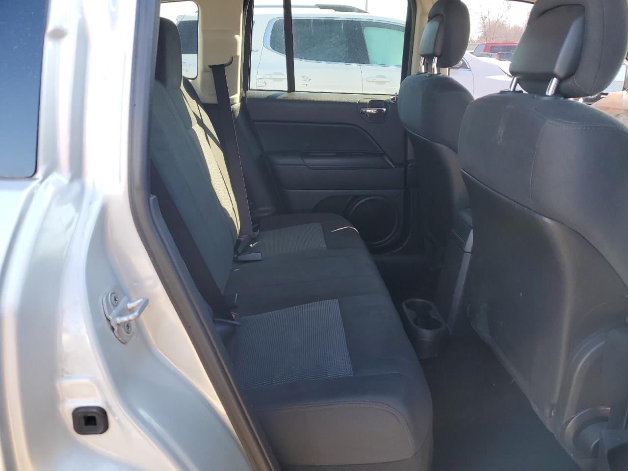 1C4NJDEB2DD205001 2013 Jeep Compass Latitude