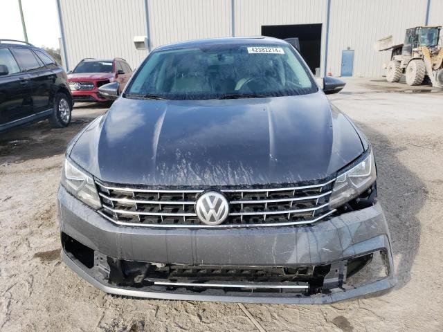 2017 VOLKSWAGEN PASSAT SE 1VWBT7A35HC012895
