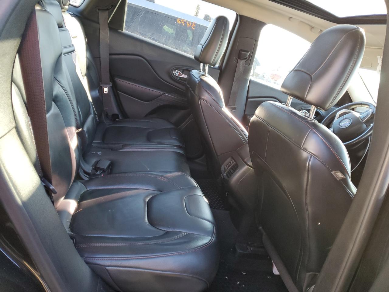 1C4PJMBS7FW574201 2015 Jeep Cherokee Trailhawk