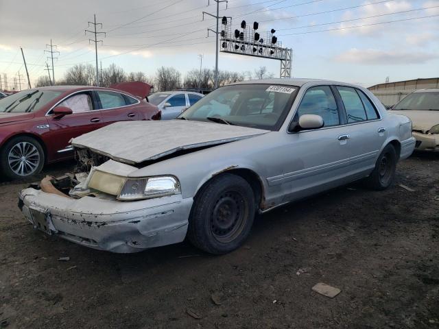 2001 Ford Crown Victoria 