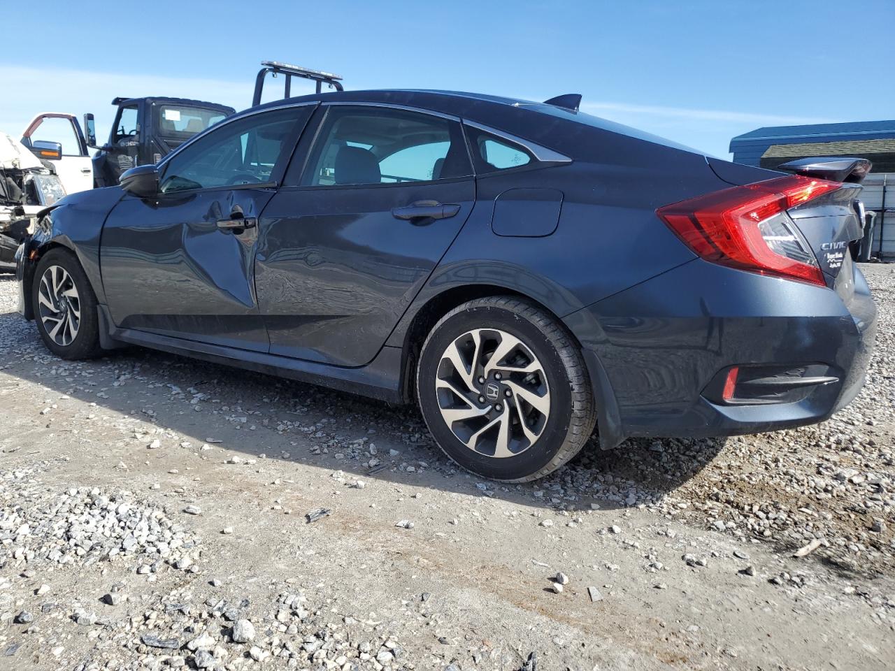19XFC2F87HE078658 HONDA CIVIC 2017