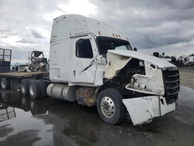 Lot #2526551008 2022 FREIGHTLINER CASCADIA 1 salvage car