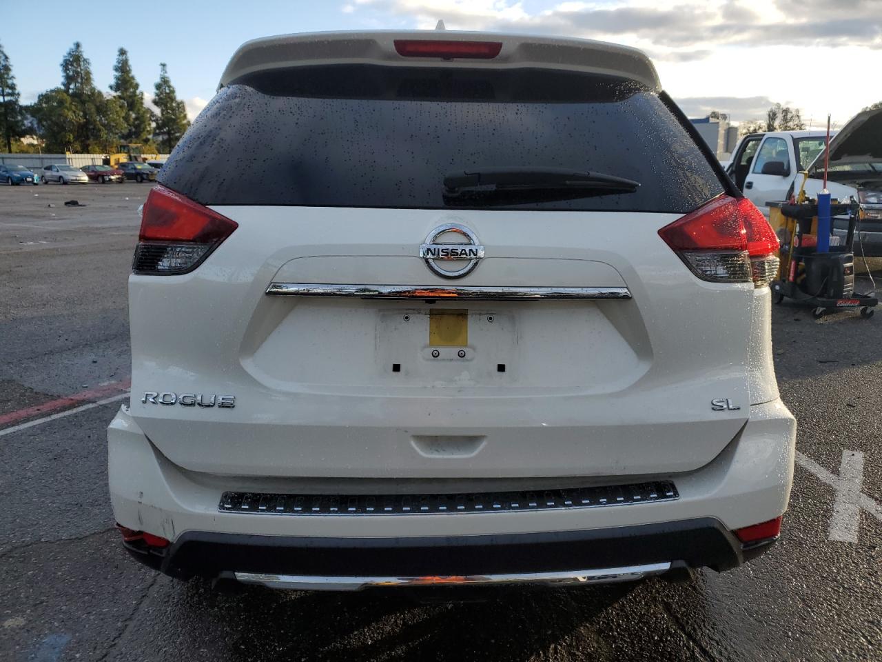 JN8AT2MTXJW458238 NISSAN ROGUE 2018