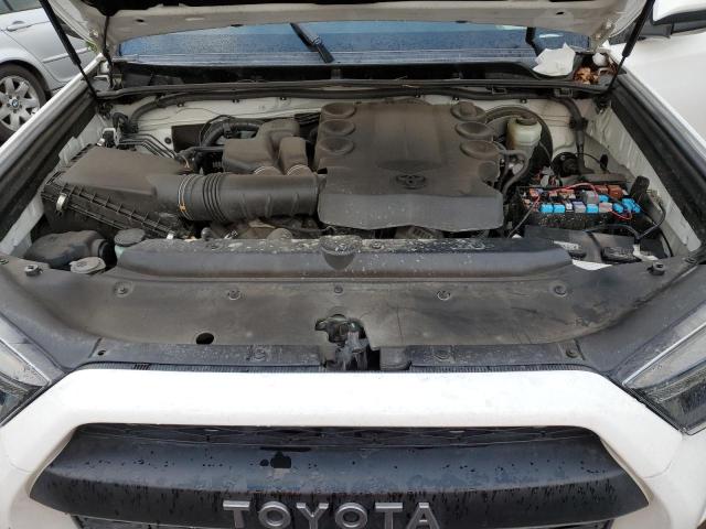 VIN 4T1B61HK2KU743902 2019 Toyota Camry, Xse no.11