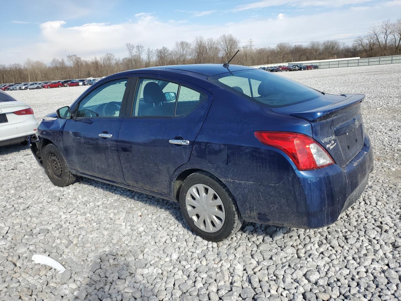 3N1CN7AP6JL885864 NISSAN VERSA 2018