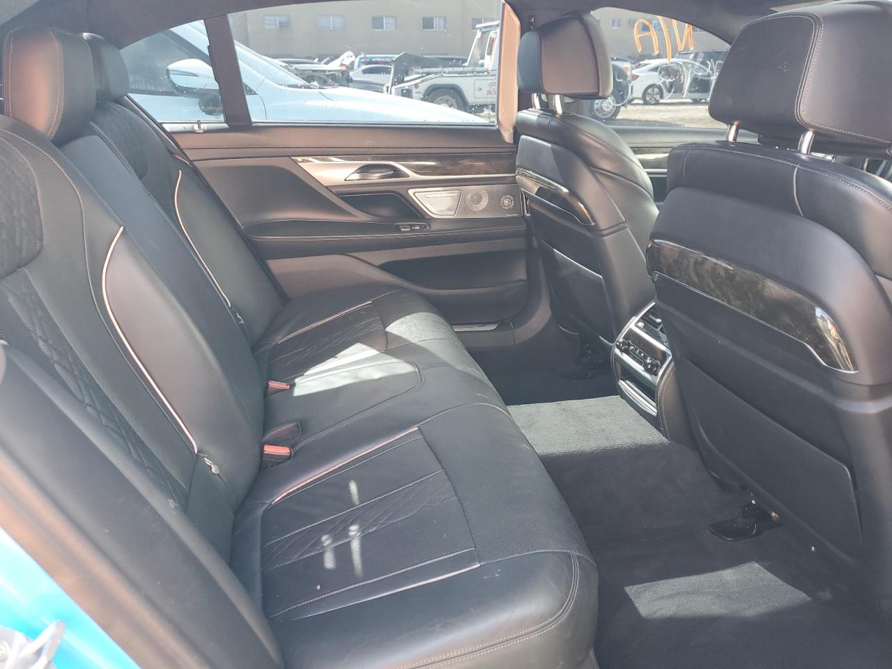 VIN: WBA7F0C34HGM22159 2017 BMW 7 SERIES