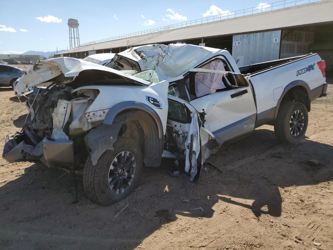 1N6BA1F40HN564765 NISSAN TITAN 2017
