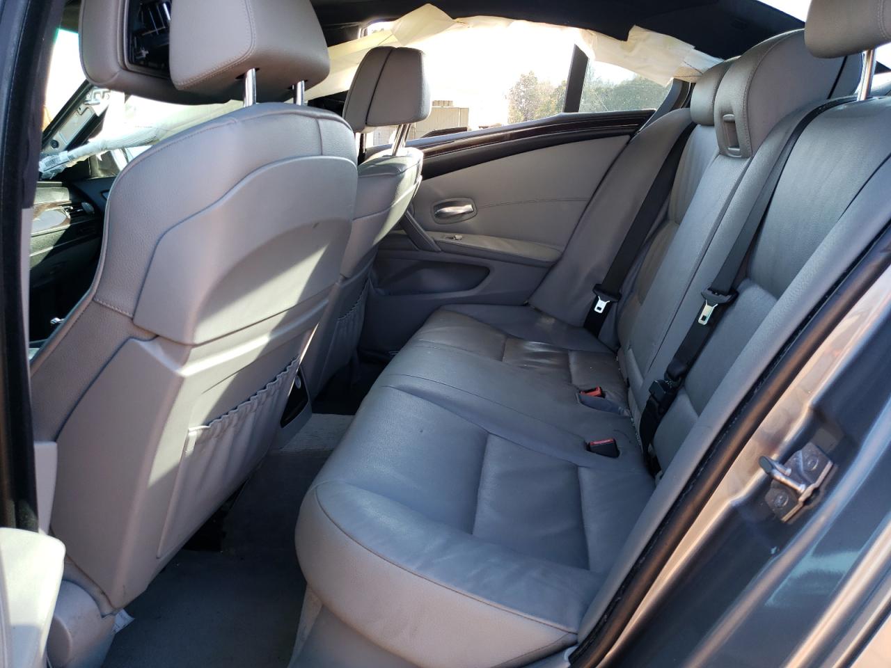 WBANV1C55AC388327 2010 BMW 528 Xi