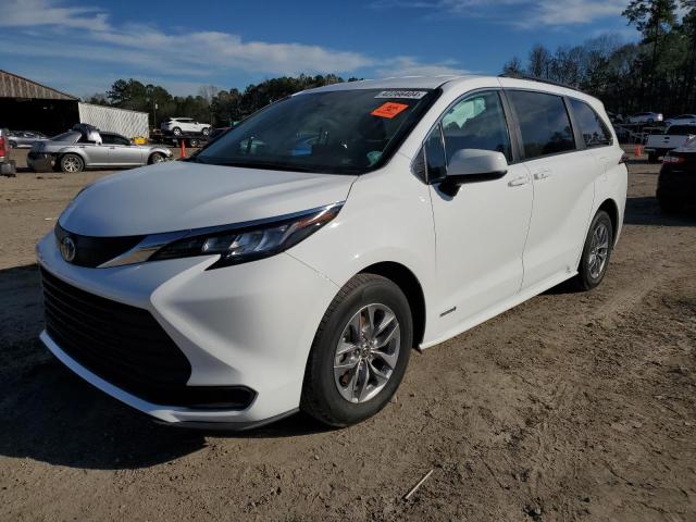 2021 Toyota Sienna LE