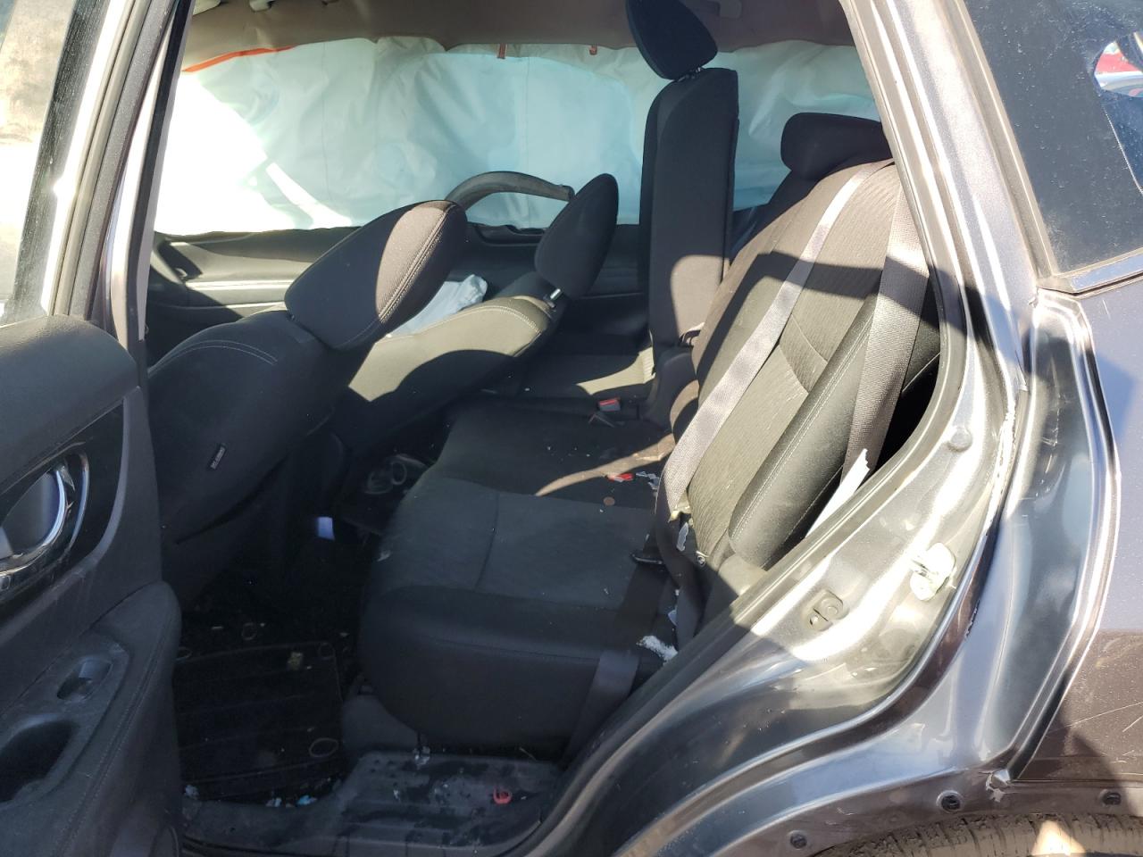 KNMAT2MT4HP517221 NISSAN ROGUE 2017