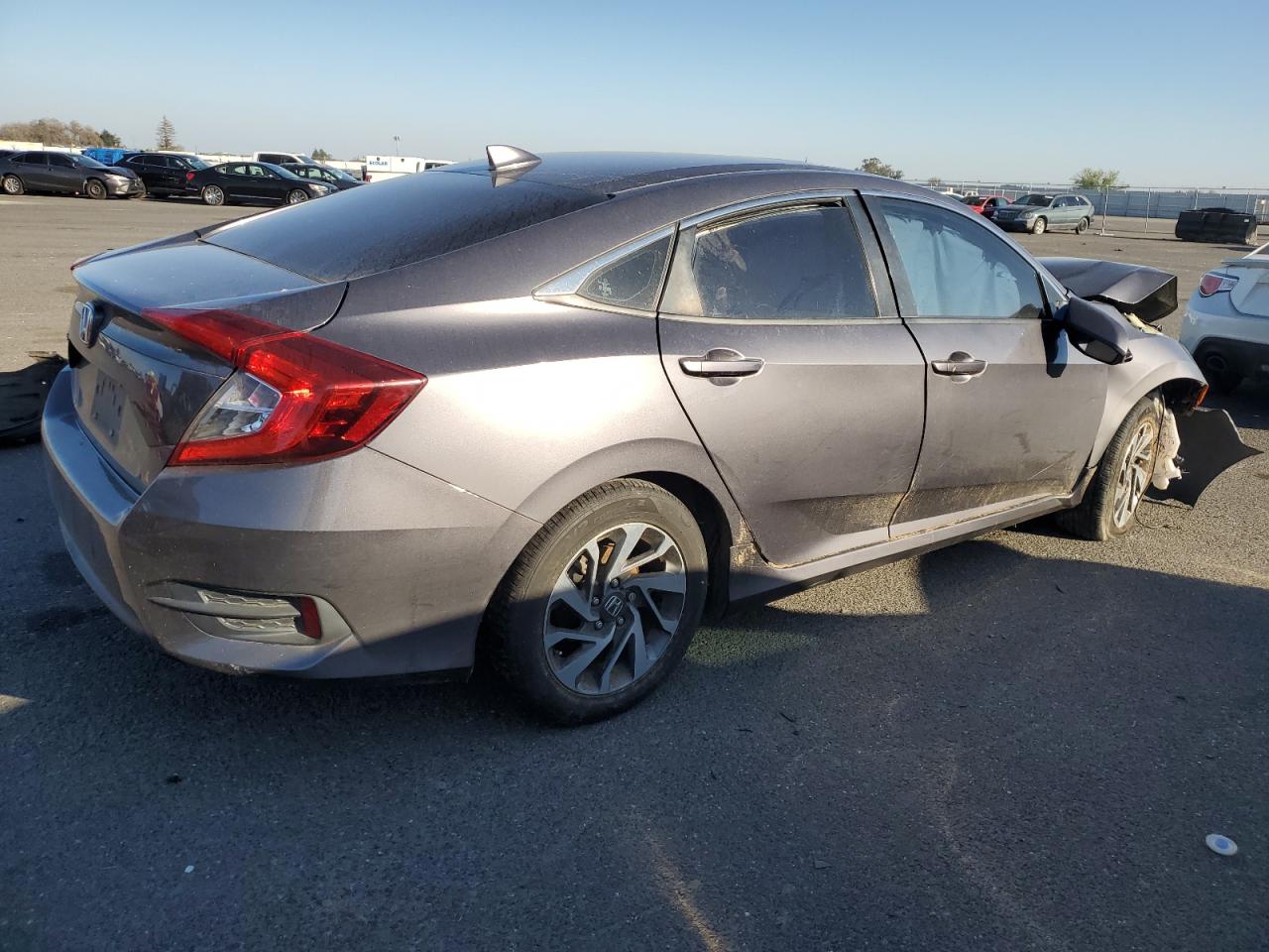 2018 Honda Civic Ex vin: 19XFC2F77JE209553