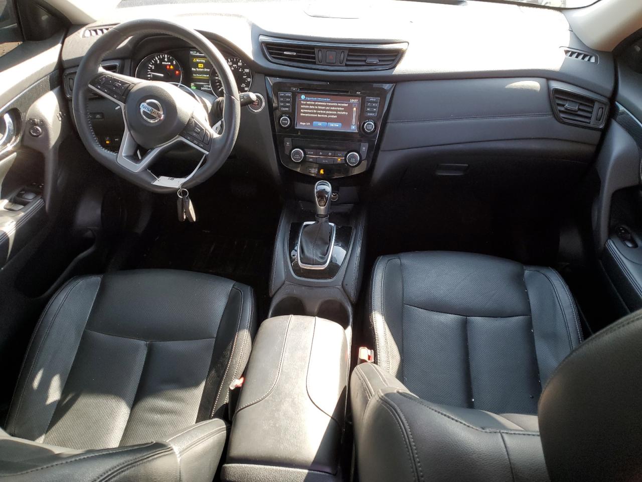 5N1AT2MV5HC795422 NISSAN ROGUE 2017
