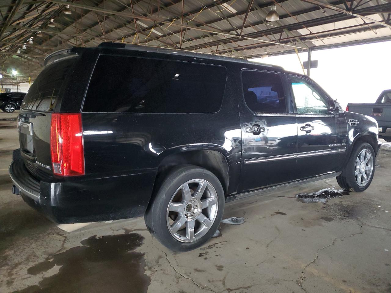 1GYS3JEF1BR134057 2011 Cadillac Escalade Esv Premium