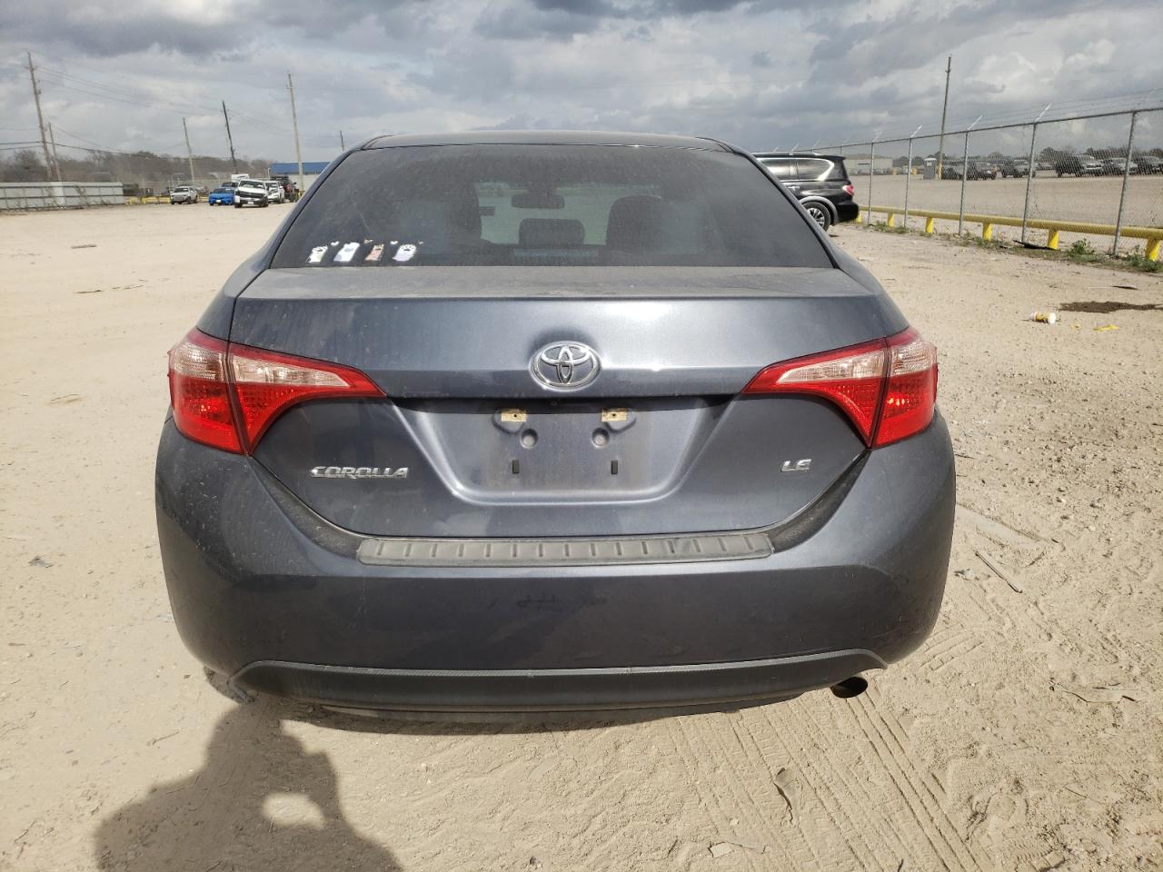 5YFBURHE5JP764273 TOYOTA COROLLA 2018