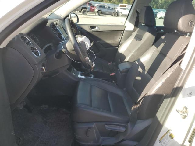 2015 VOLKSWAGEN TIGUAN S WVGAV7AXXFW574228