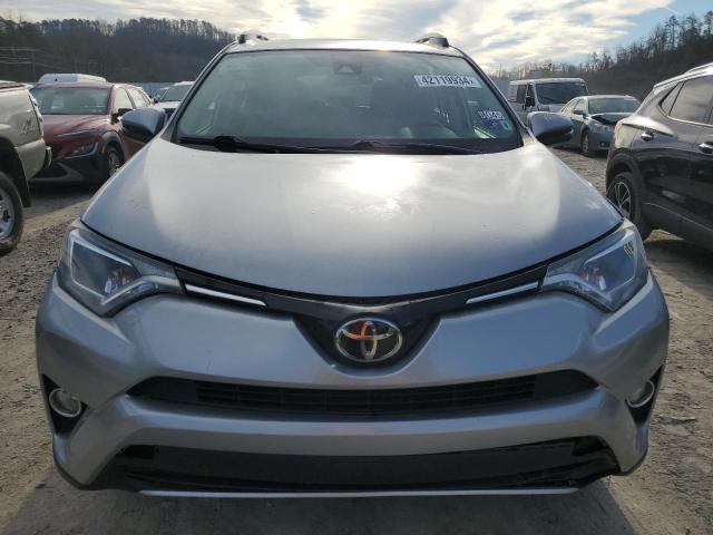 2017 TOYOTA RAV4 XLE 2T3RFREV8HW554604